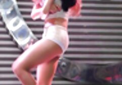 Chạm vào các cô gái để xnxx nhat ban có được một cô gái với cô ấy