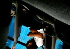 Mắt màu nhat ban sex xanh là một con gà trống trong số họ, trống